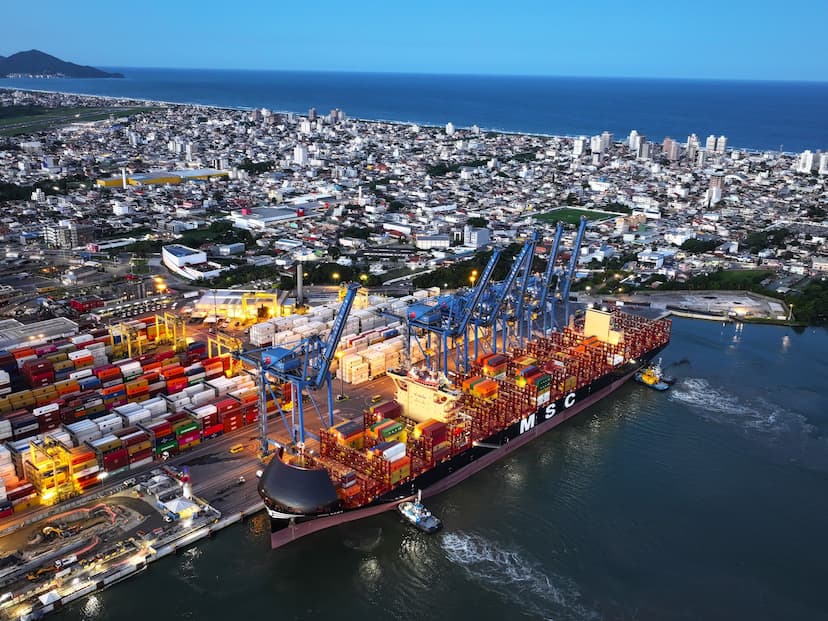 Imagem relacionada à notícia: Portonave achieves national leadership in customer satisfaction and experience indicators