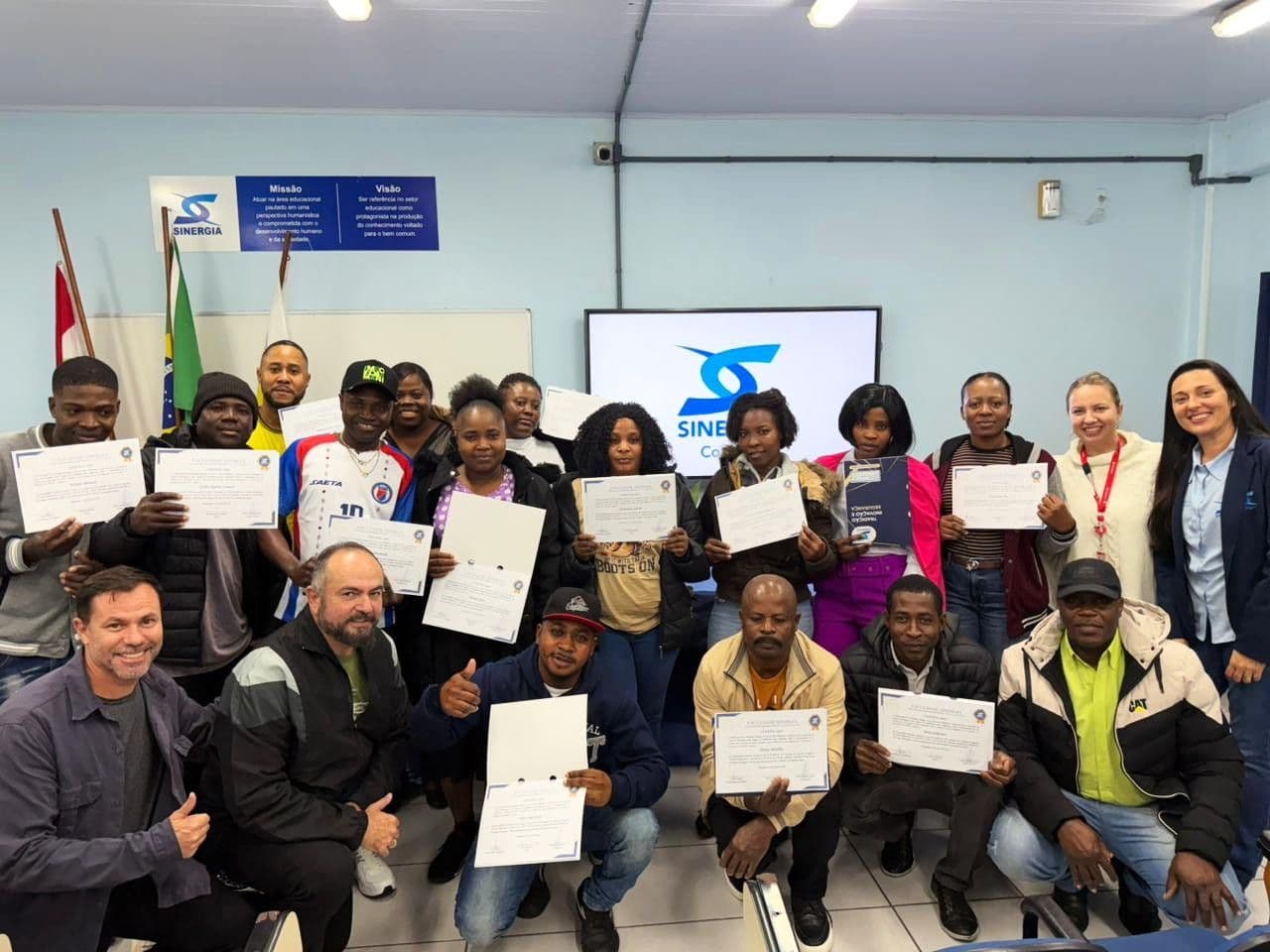Instituto Portonave forma segunda turma do Curso de Português para Migrantes